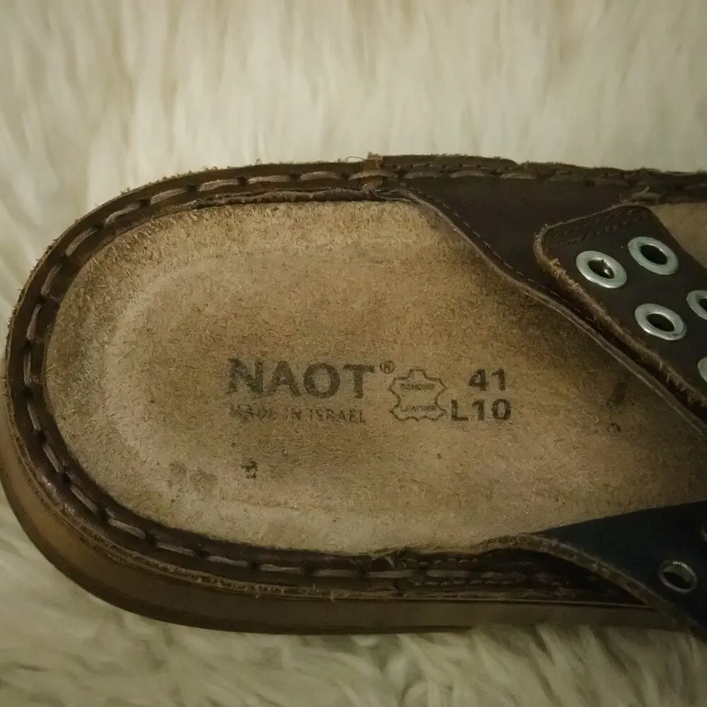 Naot 41 Size 10-10.5 Brown Leather Grommet Slip On Slides Comfort Sandals